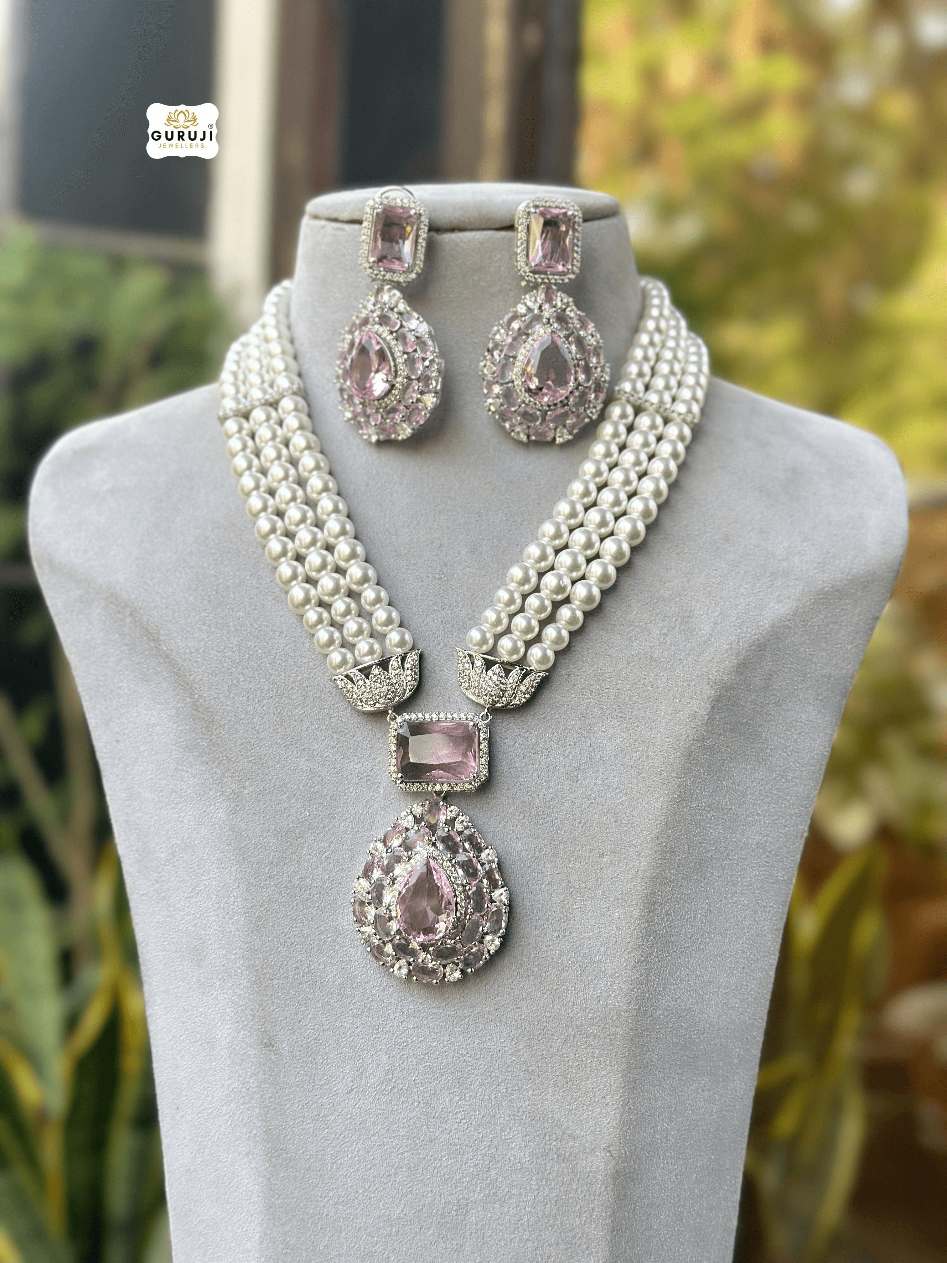 Timeless Pendant Set