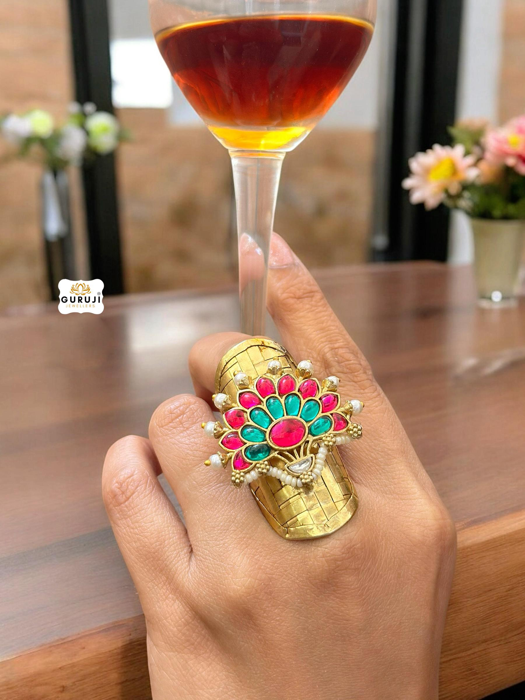 Exquisite Sculptural Ring with Artistic Design
