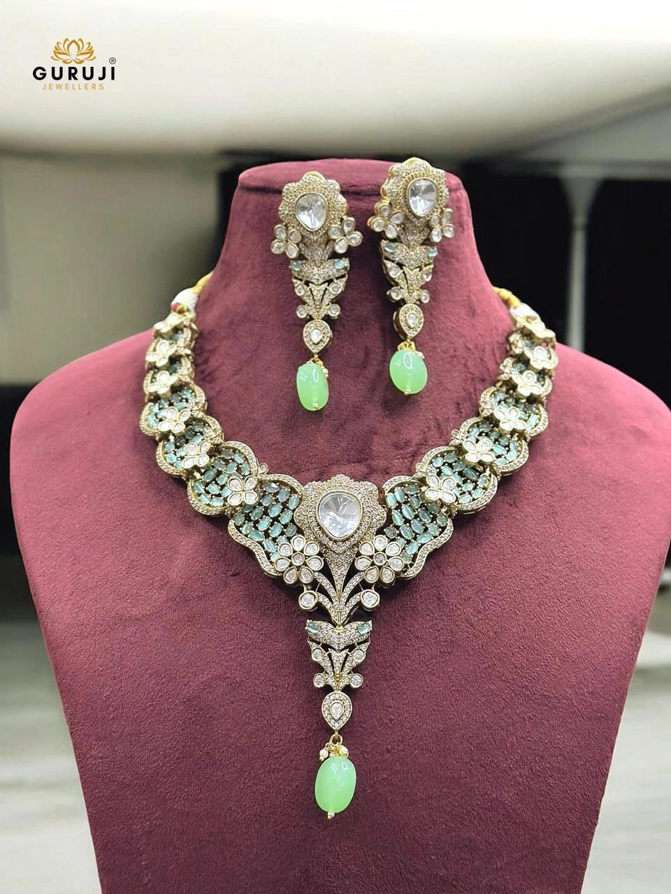 Elegant Gold Pearl Pendant Necklace | Timeless Everyday Jewelry